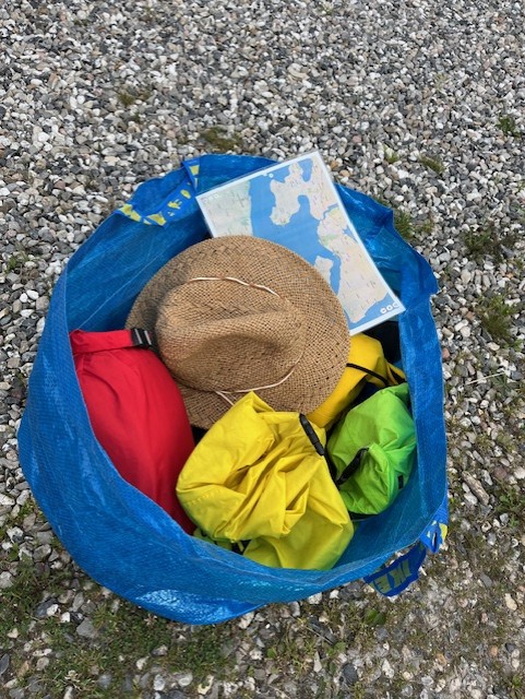 Når du pakker til kajakturen husk en pose at samle tingene i